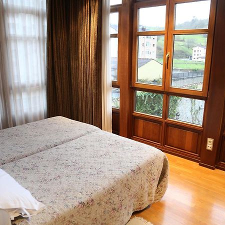 Apartamentos La Pontiga *** Infiesto Eksteriør billede