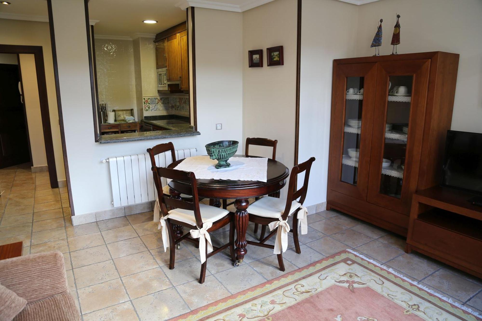 Apartamentos La Pontiga *** Infiesto Eksteriør billede